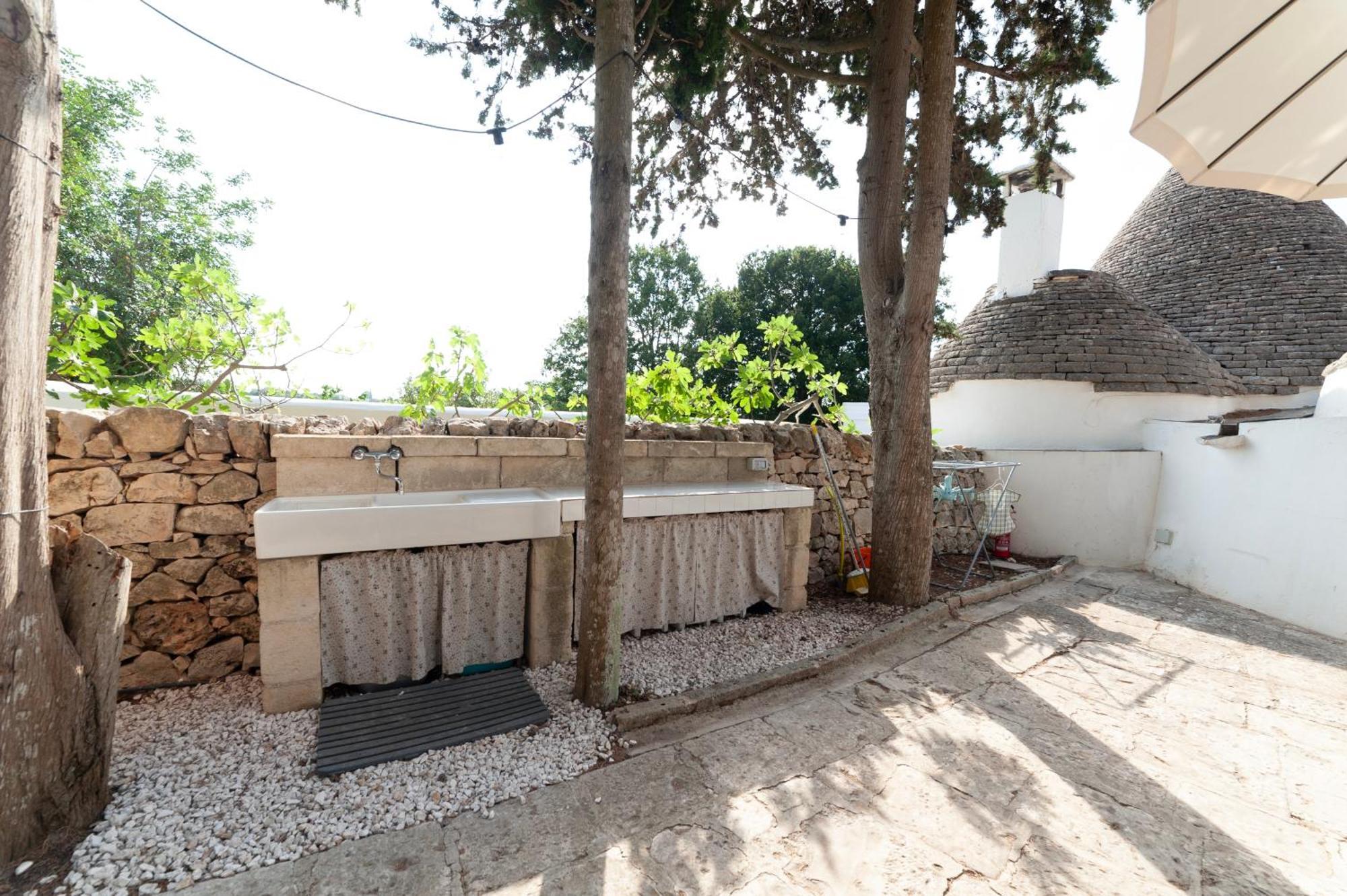 Ad Un Passo Da Cisternino - Trulli Con Foresta, Bici E Barbecue צ'יסטרנינו מראה חיצוני תמונה