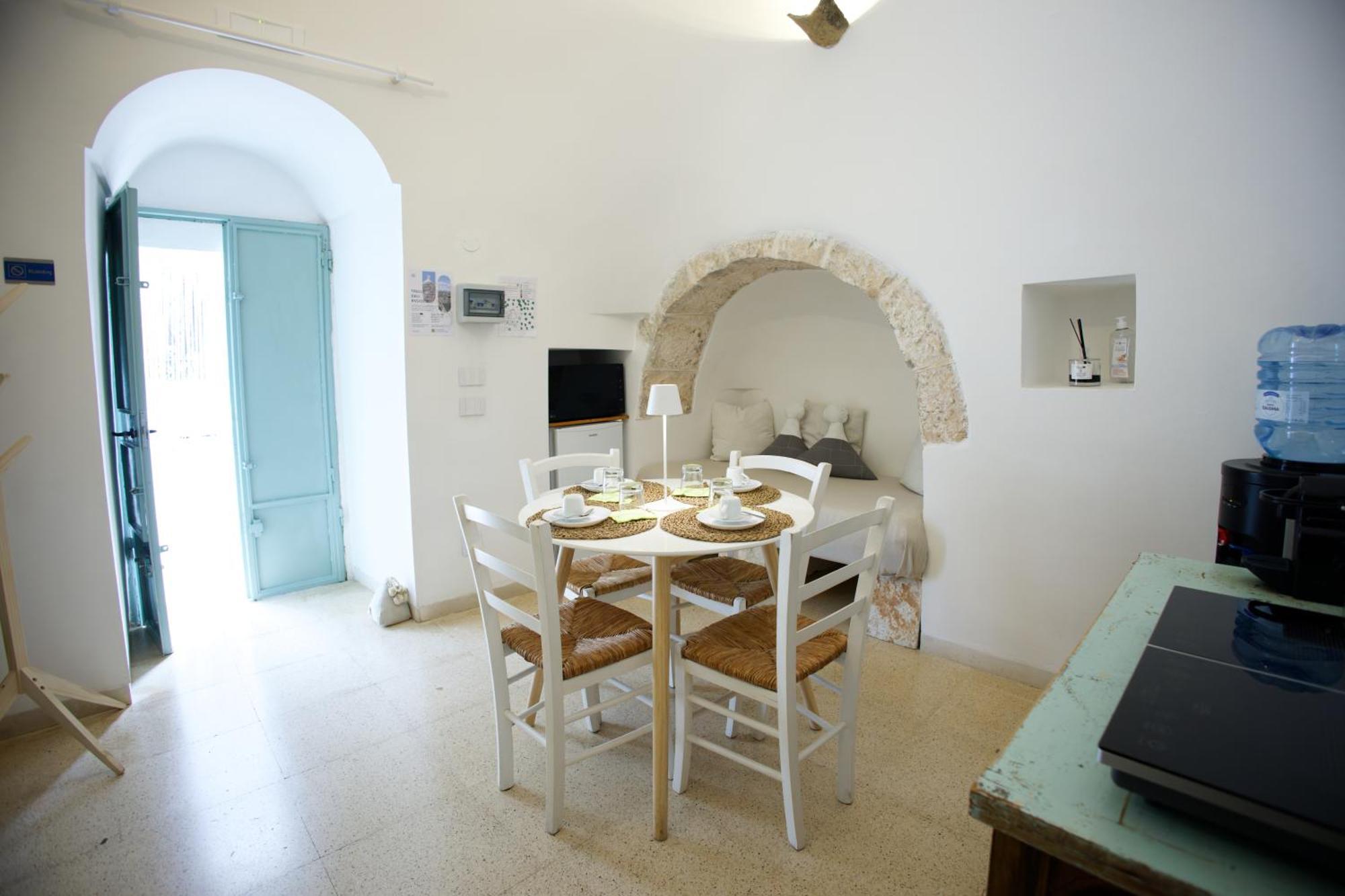 Ad Un Passo Da Cisternino - Trulli Con Foresta, Bici E Barbecue צ'יסטרנינו מראה חיצוני תמונה