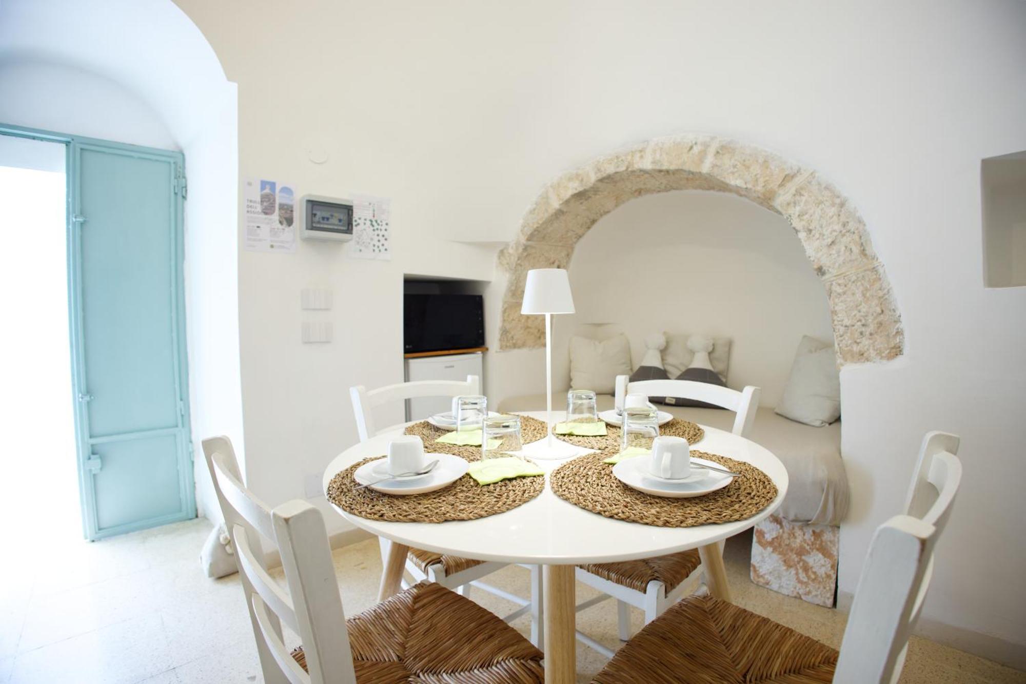 Ad Un Passo Da Cisternino - Trulli Con Foresta, Bici E Barbecue צ'יסטרנינו מראה חיצוני תמונה